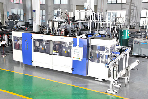 吹塑機(jī)的選購(gòu)注意事項(xiàng)